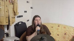 ВЕРА ТЫ ОДНА ОСТАЛОСЬ У МЕНЯ, ИСПОЛНЯЕТ КСЕНИЯ