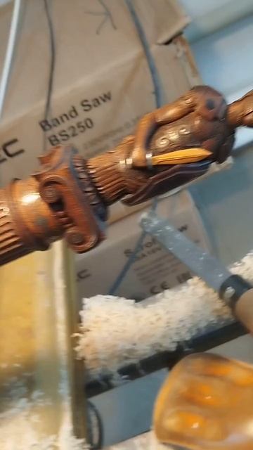 Точеная подставка для античной статуи. смотреть онлайн