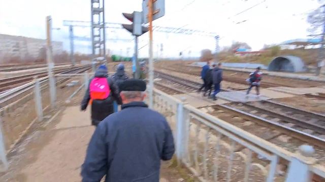 ЗАМКНУЛ ПРОВОДКУ ВО ВСЁМ ДОМЕ смотреть онлайн