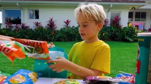 Приключение в картонной больнице для детей