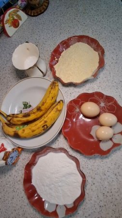 Банановые кексы.