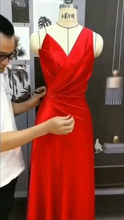 Моделирование методом наколки на манекен платья с драпировкой смотрим 👀 что получилось 🤗
#моделирова