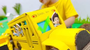 Миссия по спасению игрушечных грузовиков Влада и Ники из Щенячьего патруля