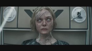 Трейлер фильма «Хищник: Планета смерти» с Эль Фаннинг в главной роли!