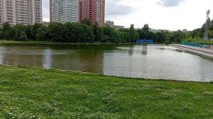Воробьевы горы Москва. Воробьевской пруд на территории Дворца пионеров после благоустройства