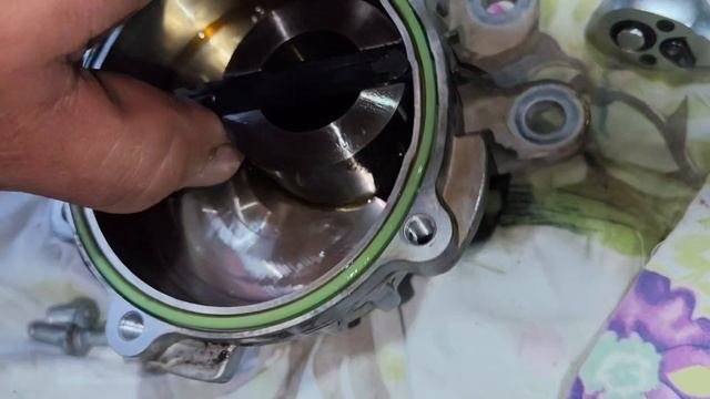 Rav 4 стук вакуумного насоса , почти устранил.