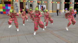 На концертах в ДК Горького " Рейв "