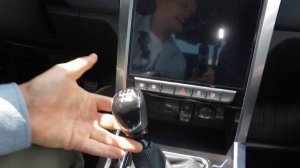 УАЗ выкатил ST8. Люди в шоке от такой новинки_ За эти деньги он точно не нужен(720P_60FPS).mp4