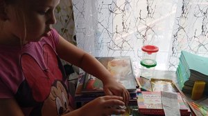 Сходили в парикмахерскую.Закупаем к школе концелярию.Обзор вещей с примеркой.Купили краску.