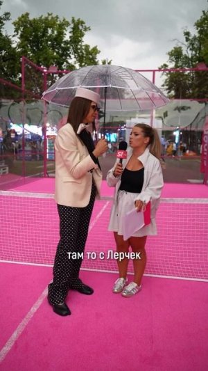 Алексей Жидковский присоединился к блиц-опросу в нашем Super Country Club на VK Fest
