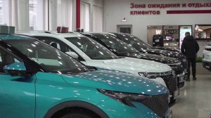 "Автостат": импорт новых легковушек в Россию снизился на 63 процента