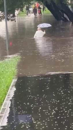 Главное, в ливень взять зонтик