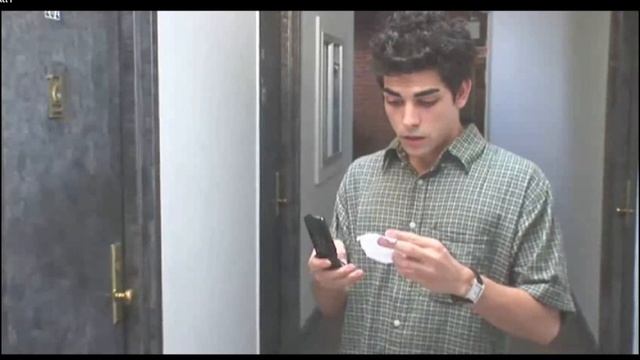 Giovanni Arrives смотреть онлайн