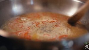 Y2mate.mx-Try this! Italian Comfort Food - Spaghetti with Crispy Pancetta and Spicy Tomato Sauce