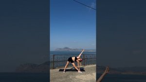 Утренняя зарядка без дополнительного инвентаря. Зарядка день третий.