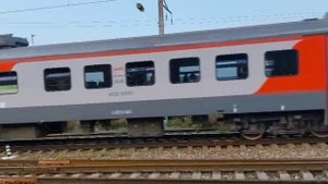 Электропоезд ЭП3Д в Махачкале