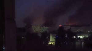 Еще одно эпичное видео вчерашнего ракетно-дронового удара ВС РФ по объектам противника в Киеве.