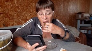 Пробуем Огурцы, Раздача Пряников , Ответы на комментарии , Жизнь в Деревне.