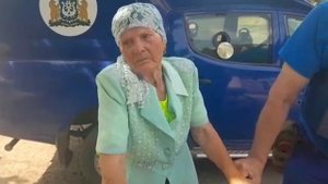 Добровольцы из Югры поздравили с Днем рождения жительницу Горняка