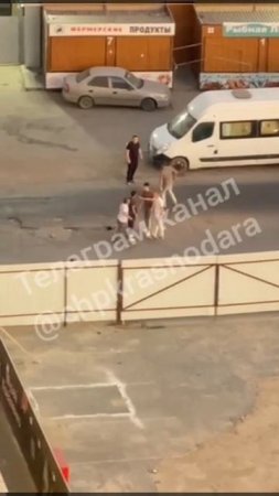Возле бара "Пивной" на улице Петра Метальникова в Краснодаре произошла драка с участием правоверных