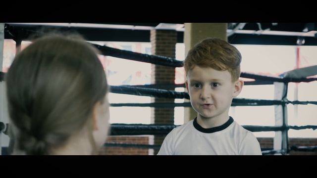 МАЛЫШКА НА МИЛЛИОН HD смотреть онлайн