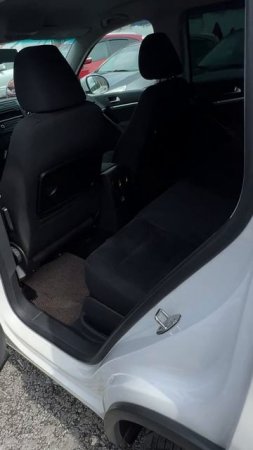 Volkswagen Tiguan Кроссовер 2.0 AT 2012г
