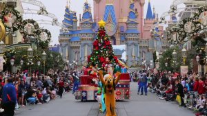 Город Изумрудный - Диснейленд - парад мультгероев Диснея