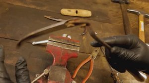 Восстановление странного крюка и серпа для сена