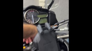 SUZUKI DL-1000 V-STROM мощный универсал.