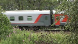 На участке между железнодорожной станцией Пушкино и станцией Заветы Ильича установили ограждение