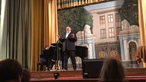 Андрей Демченко Неаполитанская песня “Dicitencello vuje” («Скажите, девушки…»)