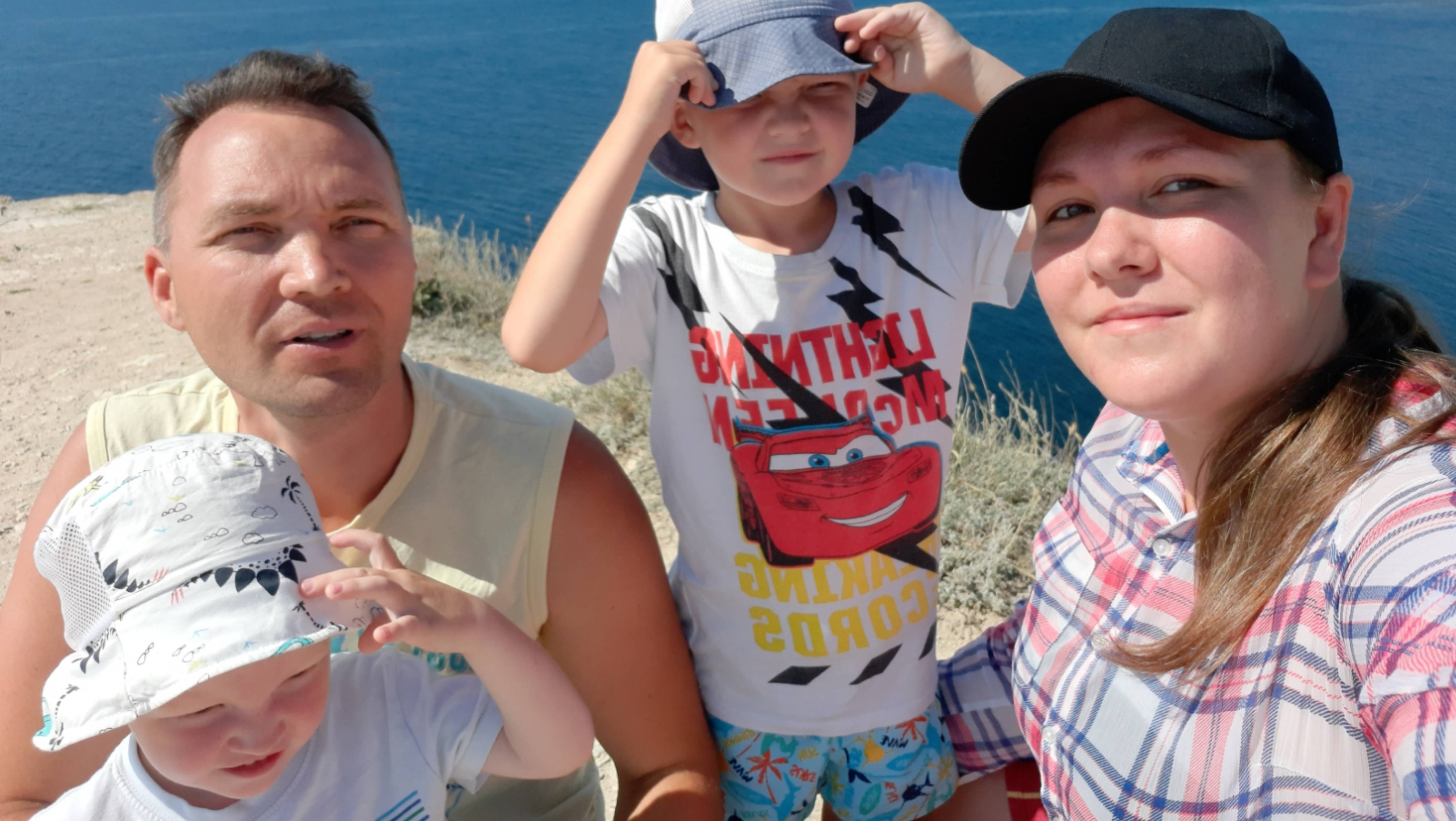 Едем на машине на море с детьми ч.2  Салоники, Крымский мост, Евпатория, Оленевка из Чувашии 2024г смотреть онлайн