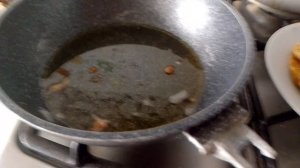 Готовлю вкусную рыбку МММ 😋😋😋/) и оладьи из икры, просто объединение👌👌👌