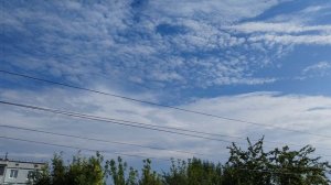 Небо над деревней, уютная деревенская жизнь