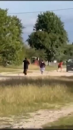 На видео - погоня цыган за машиной ТЦК в Волынской области, сообщают местные паблики.