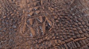 Ременная кожа Индийского буйвола с тиснением "КАЙМАН"