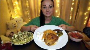 Мукбанг🍗Курица с тушёной капустой, кабачки с чесноком и майонезом🤤🥗 Энергетические вампиры😠