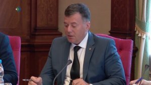 Ростислав Гольдштейн на аппаратном совещании поручил решить проблемы после обращений жителей республ