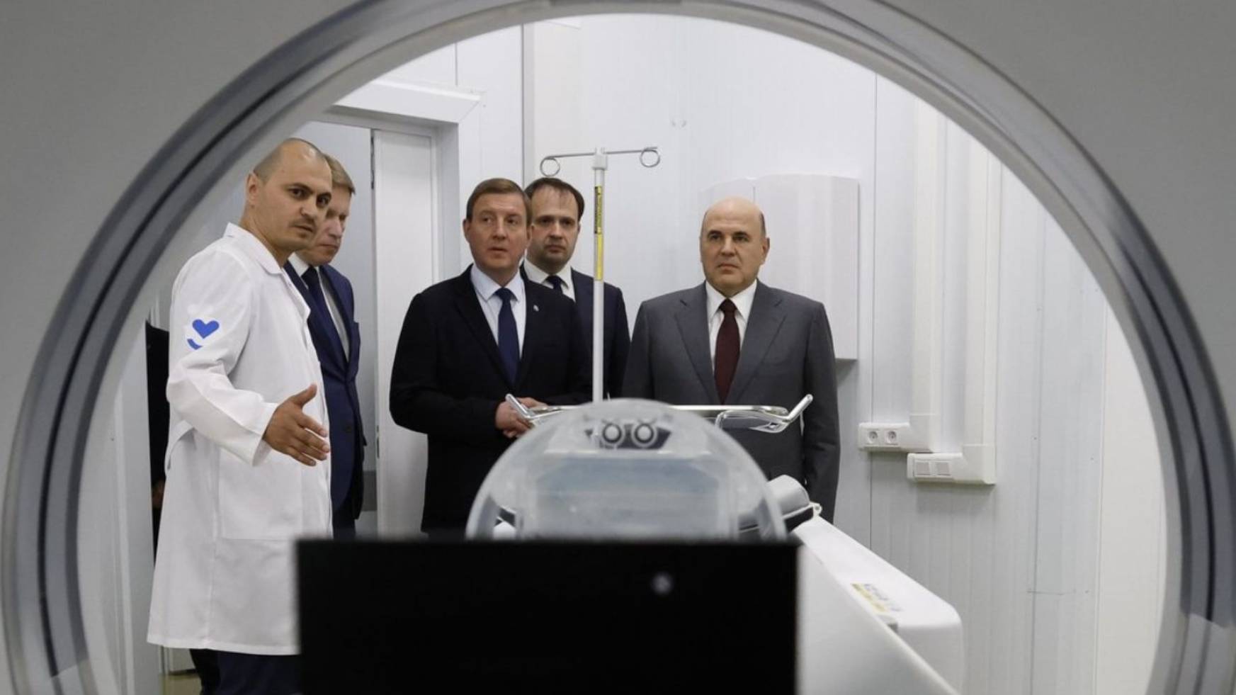 Мишустин посетил новое приемное отделение больницы в Горно-Алтайске