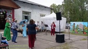 А в деревне лето