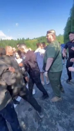Ухилянты дают отпор людоловоам и полицаям Ивано-Франковской области. Реалии свободной Украины.
