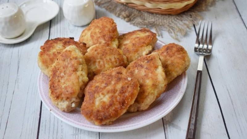 Рецепт сочные котлеты из фарша классические на сковороде