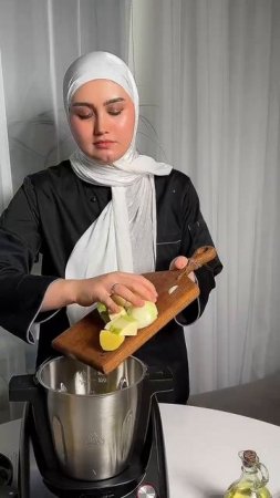 Рецепт фриттеров из овощей в кухонном роботе KitchenBot M1