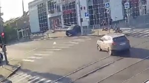 Уложил на "зебру" Кто виноват в ДТП ?