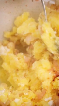 Пирожки с картофелем, фетой и жареным луком - вкусно как у бабули!