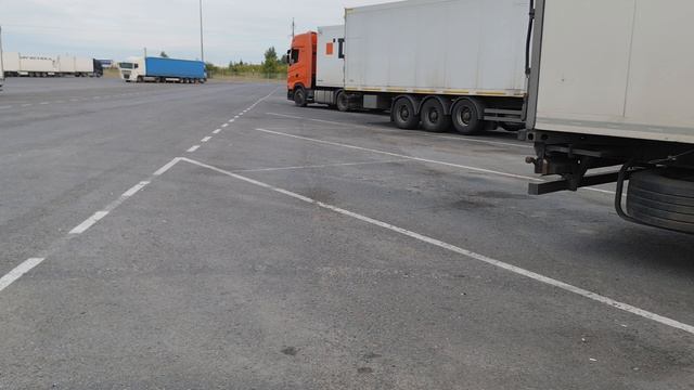 Стоянка возле Уфы в районе Шакша. смотреть онлайн