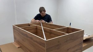 Видео инструкция по сборке Шкаф-Витрина Ньёрд-Можжевельник