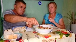 Жизнь в деревне.  Как обычно, опаздываю, пока в парикмахерскую забегу