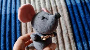 Играем в плюшевого мышонка для малышей