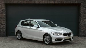 Видеообзор BMW 1 2018 1.5 АТ, 73000км, без ДТП, родной окрас - звоните 8-999-080-61-61